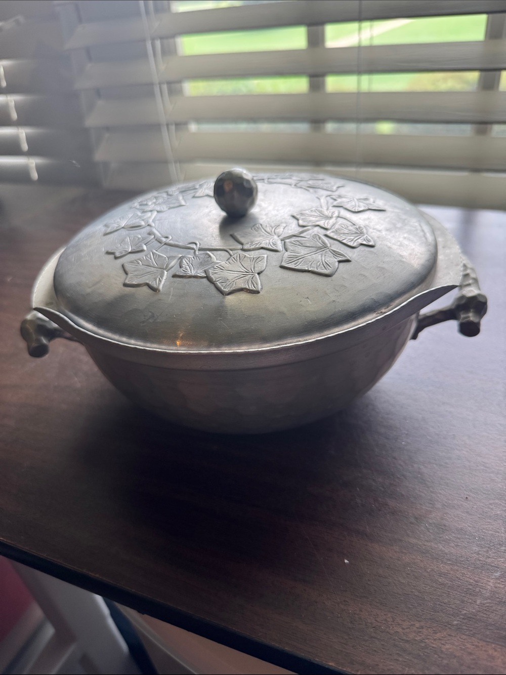 Everlast Hand-Forged Aluminum covered dish